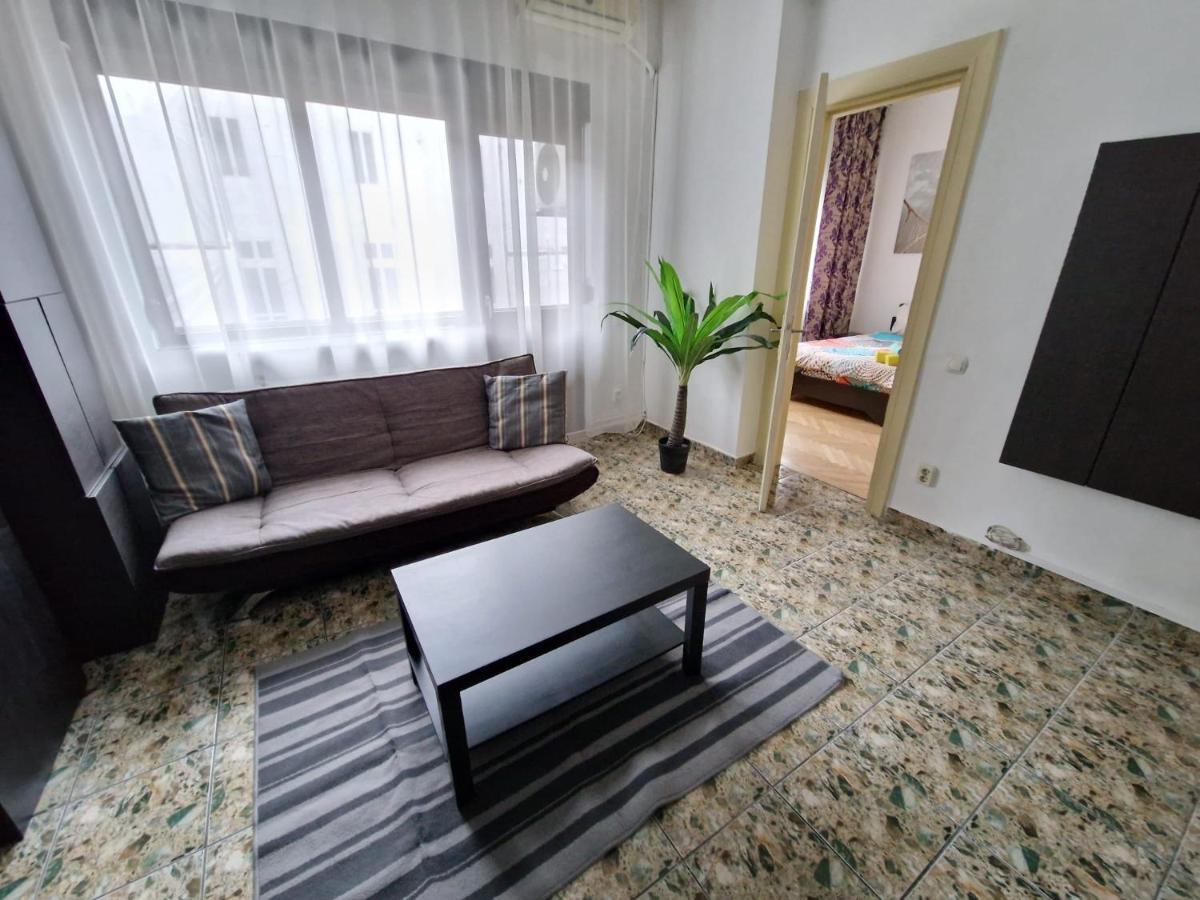 Global Downtown Apartments - Universitate - Calea Victoriei Bukares Bagian luar foto